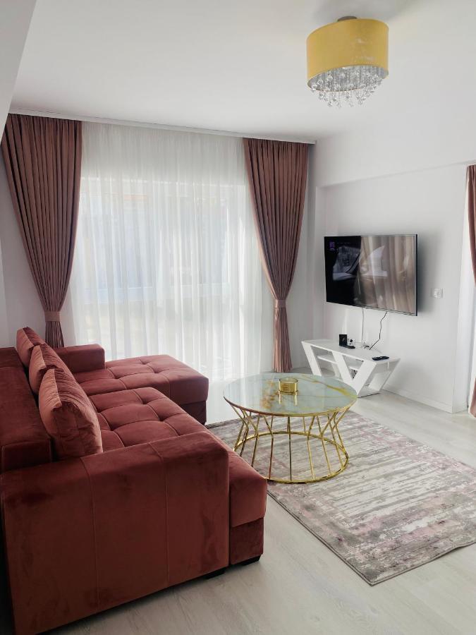 Luxury Queen Câmpulung Moldovenesc エクステリア 写真